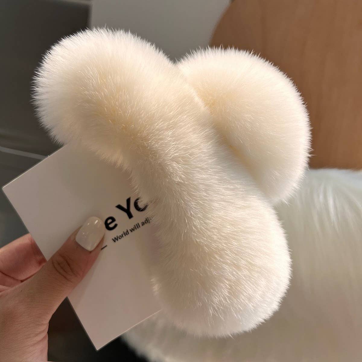Large Real Rex Rabbit Fur Hair Claw - Cute & Cozy_CWAHA3302