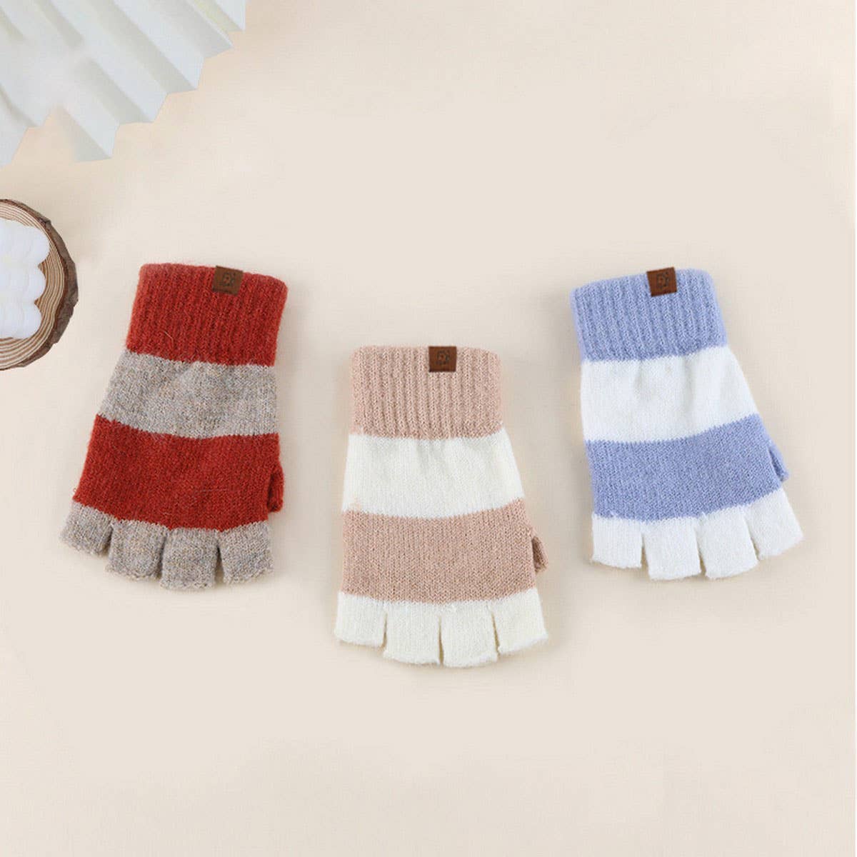 FASHIONABLE KNITTED WARM FLAP HALF-FINGER GLOVES_CWAG0379