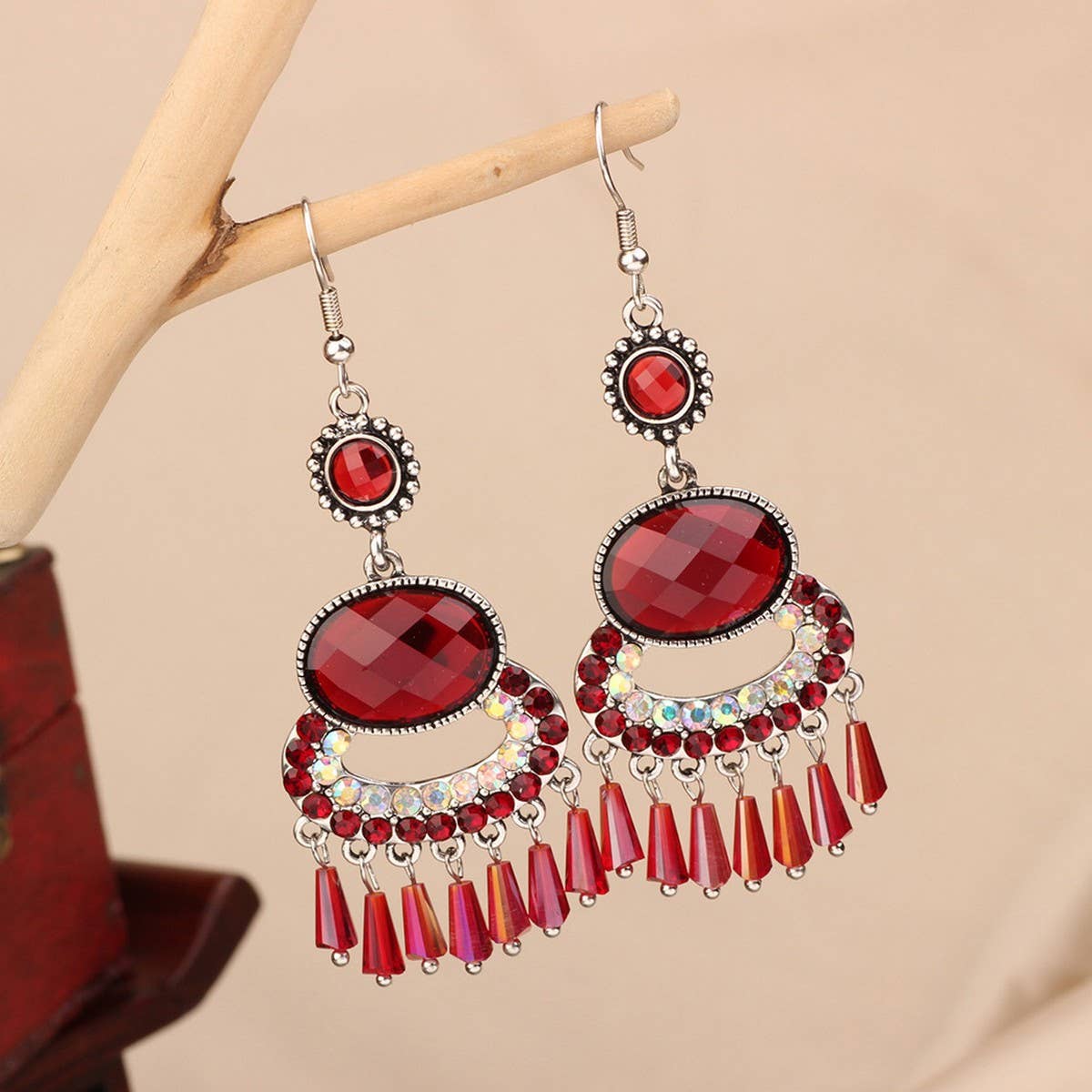 HIGH-END AND VERSATILE RETRO ETHNIC STYLE EARRINGS