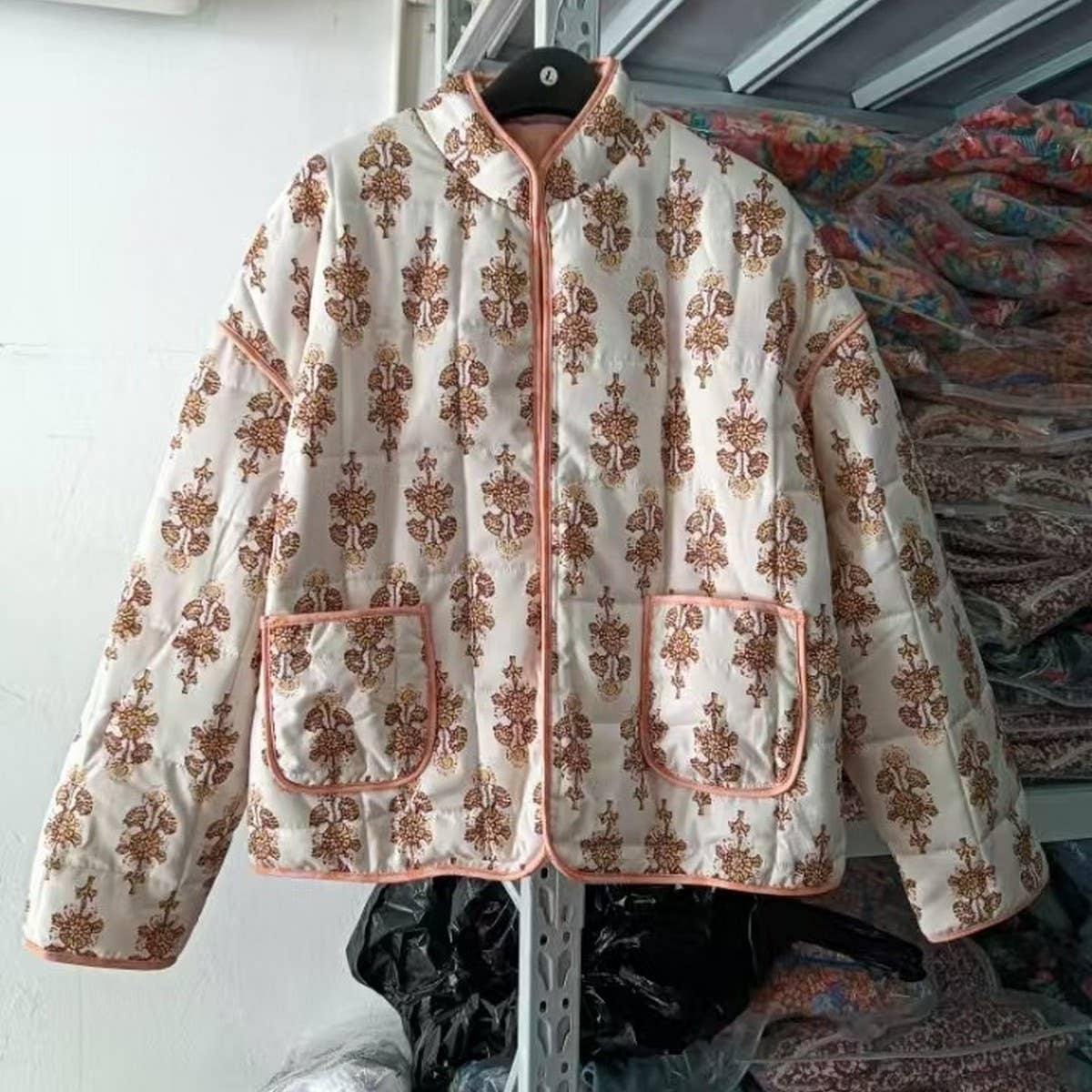 COLOUR-BLOCK FLORAL PRINT QUILTED JACKETS