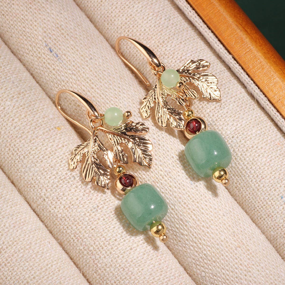 NEW SIMPLE ETHNIC STYLE RETRO TEMPERAMENT EARRINGS