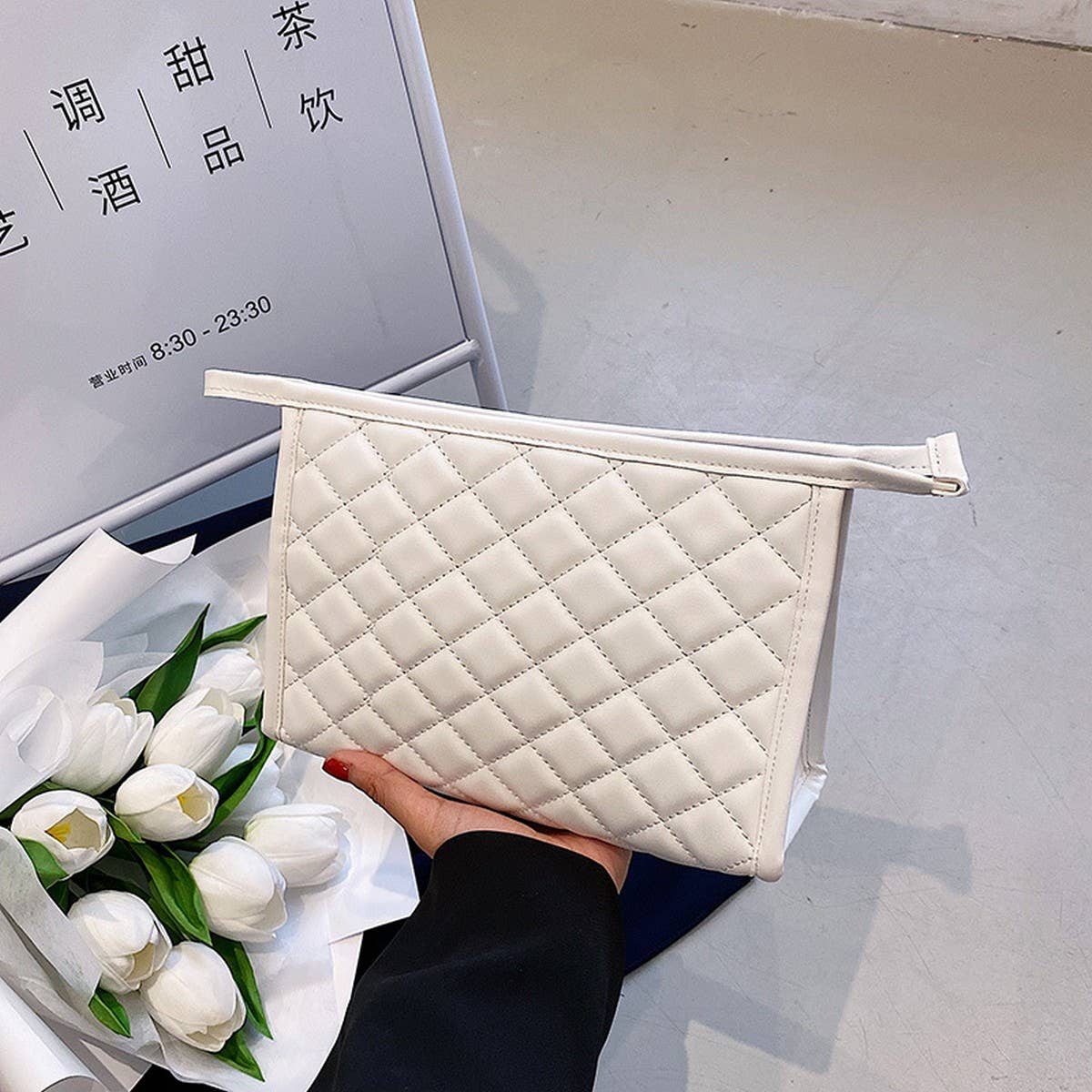 HIGH-END BLACK AND WHITE EMBROIDERY COSMETIC BAG_CWAB4416