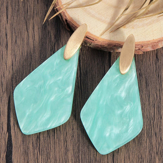 NEW HIGH-END AND VERSATILE EARRINGS