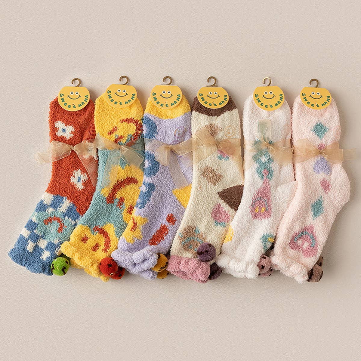 CUTE CARTOON SMILING FACE SOCKS