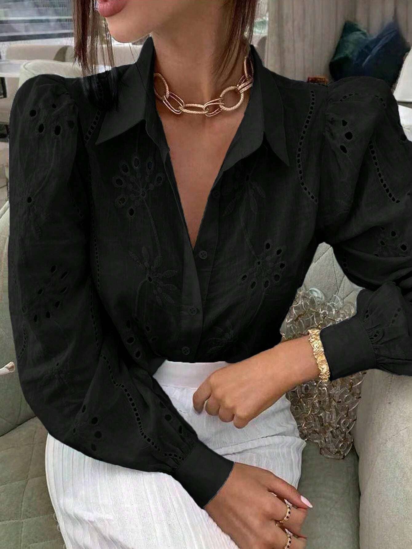 SINGLE BREASTED SOLID COLOR EMBROIDERED SHIRT