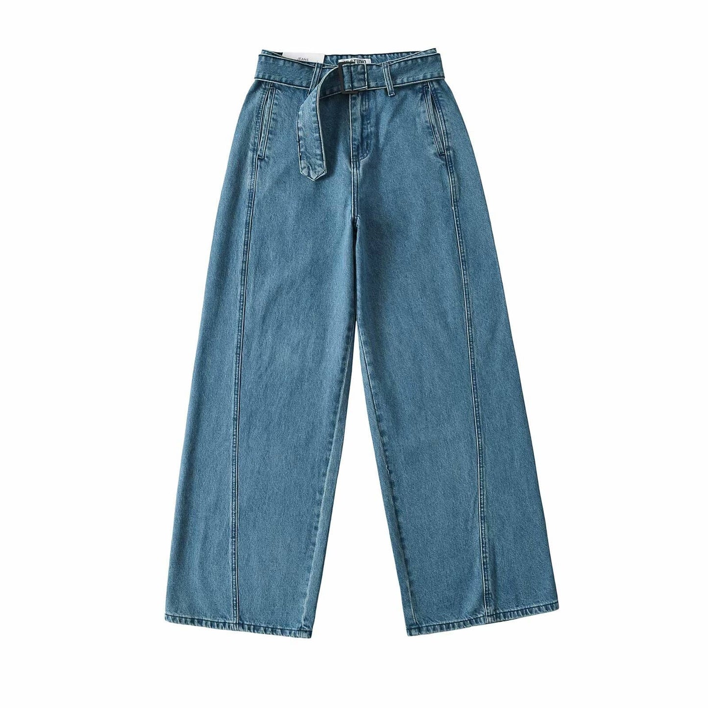 High street girls pair wide-leg jeans with belts