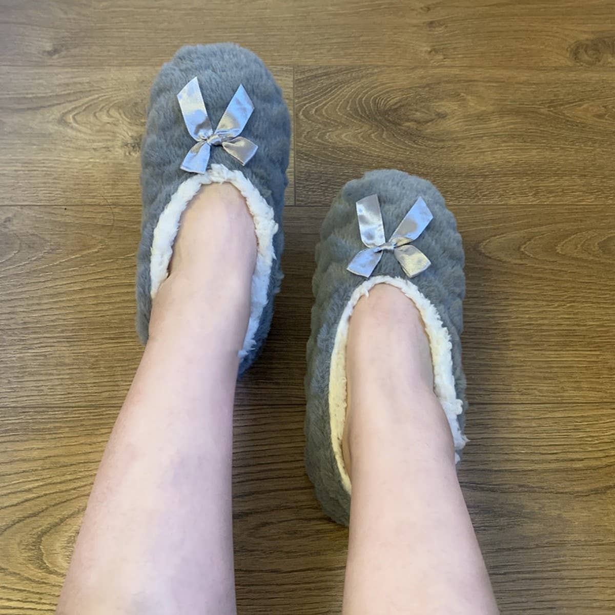 THICKENED AND VELVET ADULT FLOOR SOCK SLIPPERS