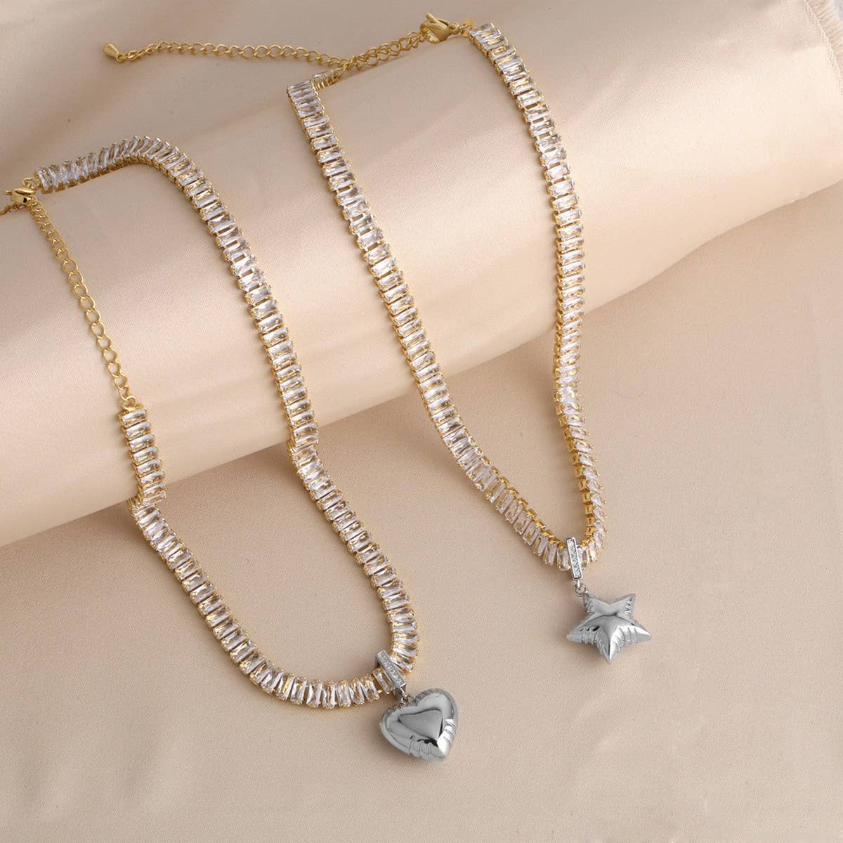 GOLD PLATED STAR SHAPED LOVE PENDANT NECKLACE