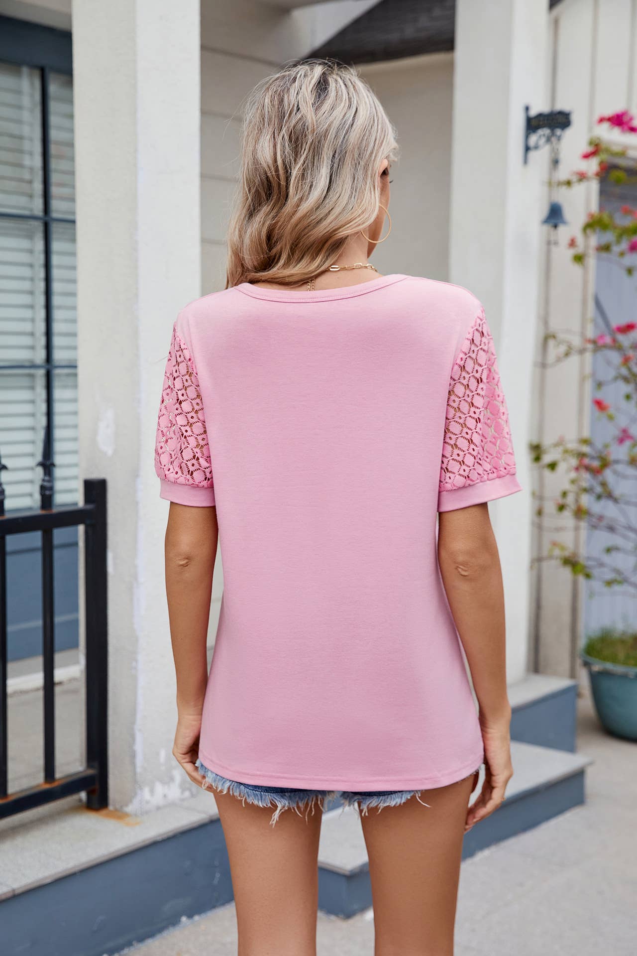 Solid color V-neck lace short sleeve T-shirt