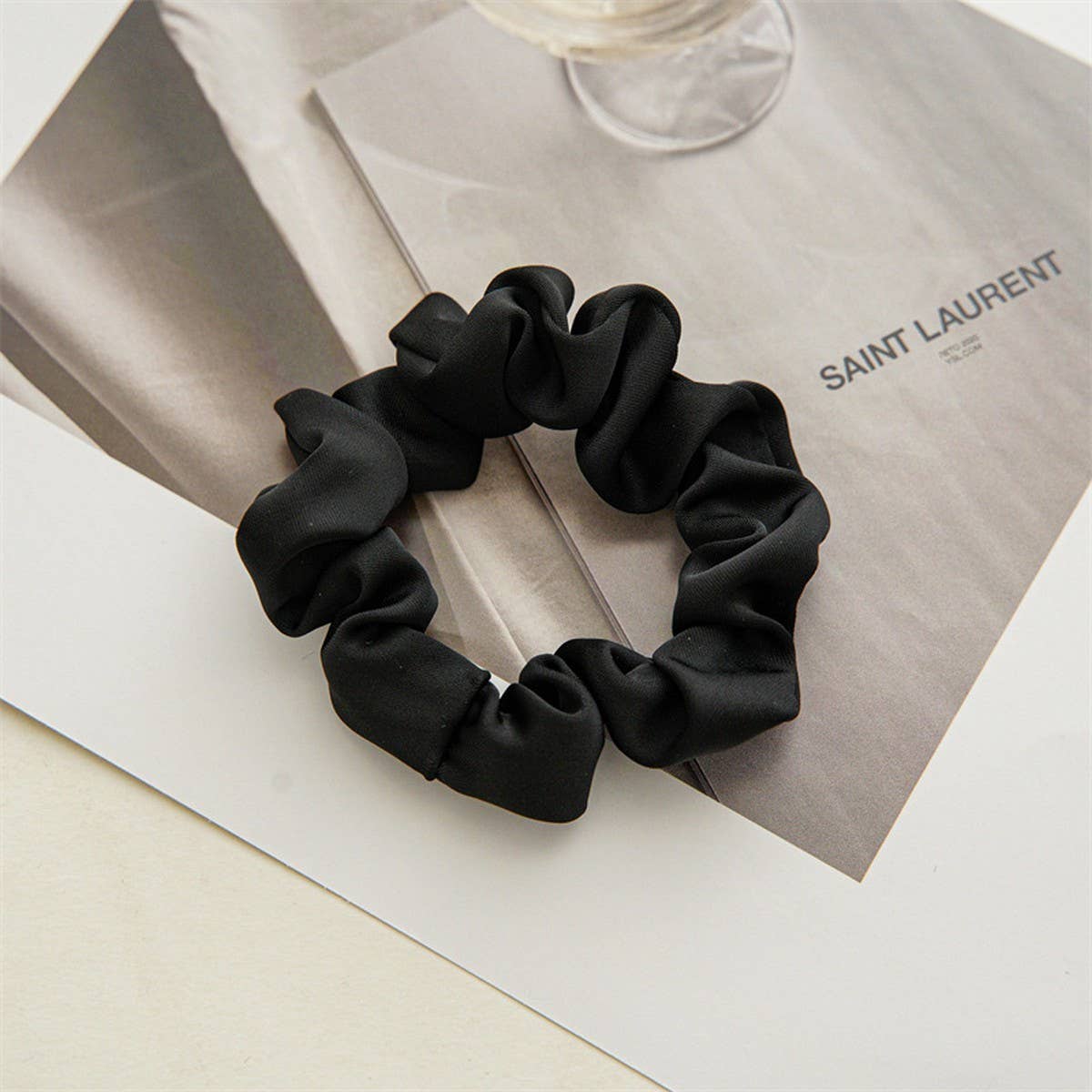 3.15"DIAMETER COFFEE COLOR SILK SCRUNCHIES_CWAHA0342