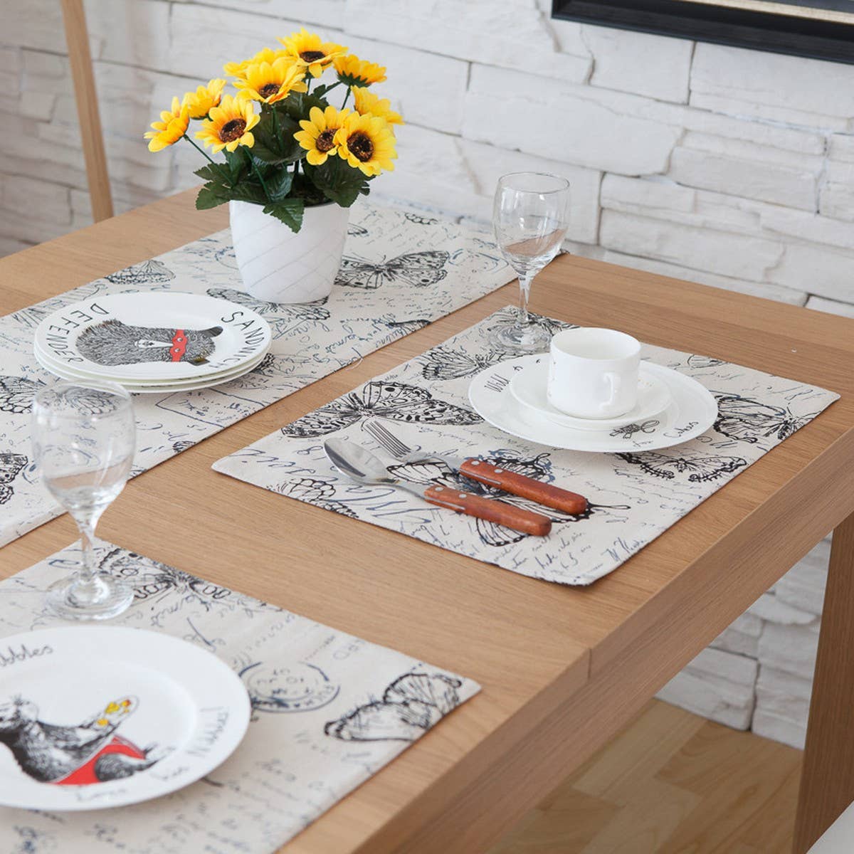 FRENCH COUNTRY STYLE TABLECLOTH