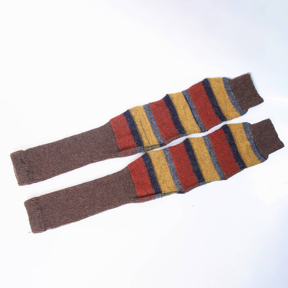 COLORFUL STRIPED KNEE-HIGH SOCKS