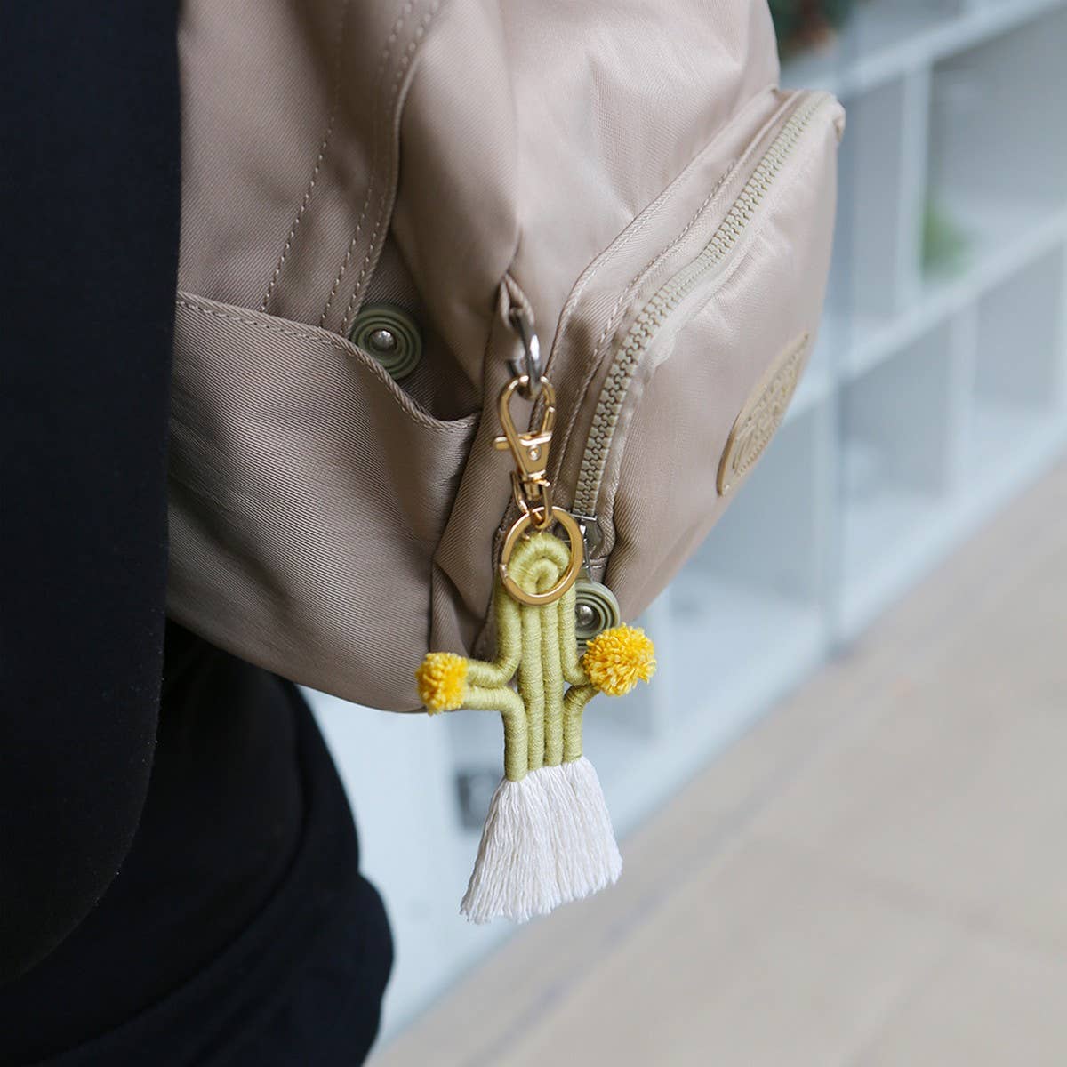 NORDIC STYLE HANDWOVEN PENDANT_CWMM1211