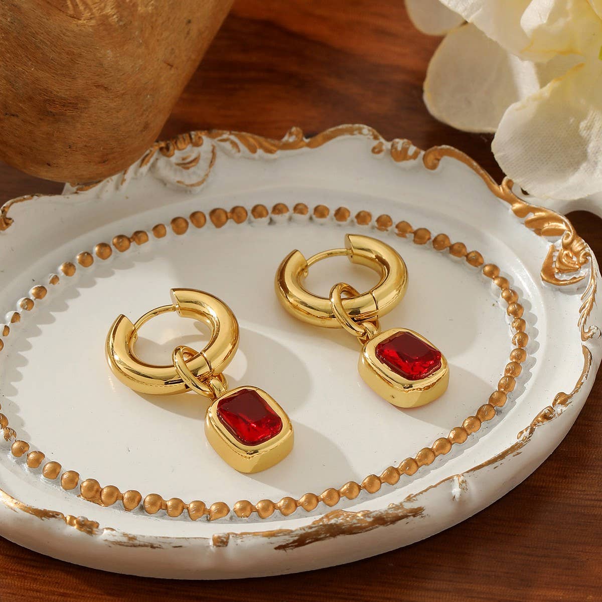 ELEGANT BAGUETTE GOLDPLATED STAINLESS STEELEARRINGS