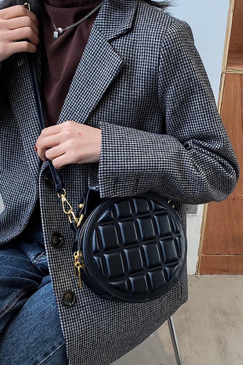 WAFFLE LOUND CROSS BODY BAG_CUAB0087