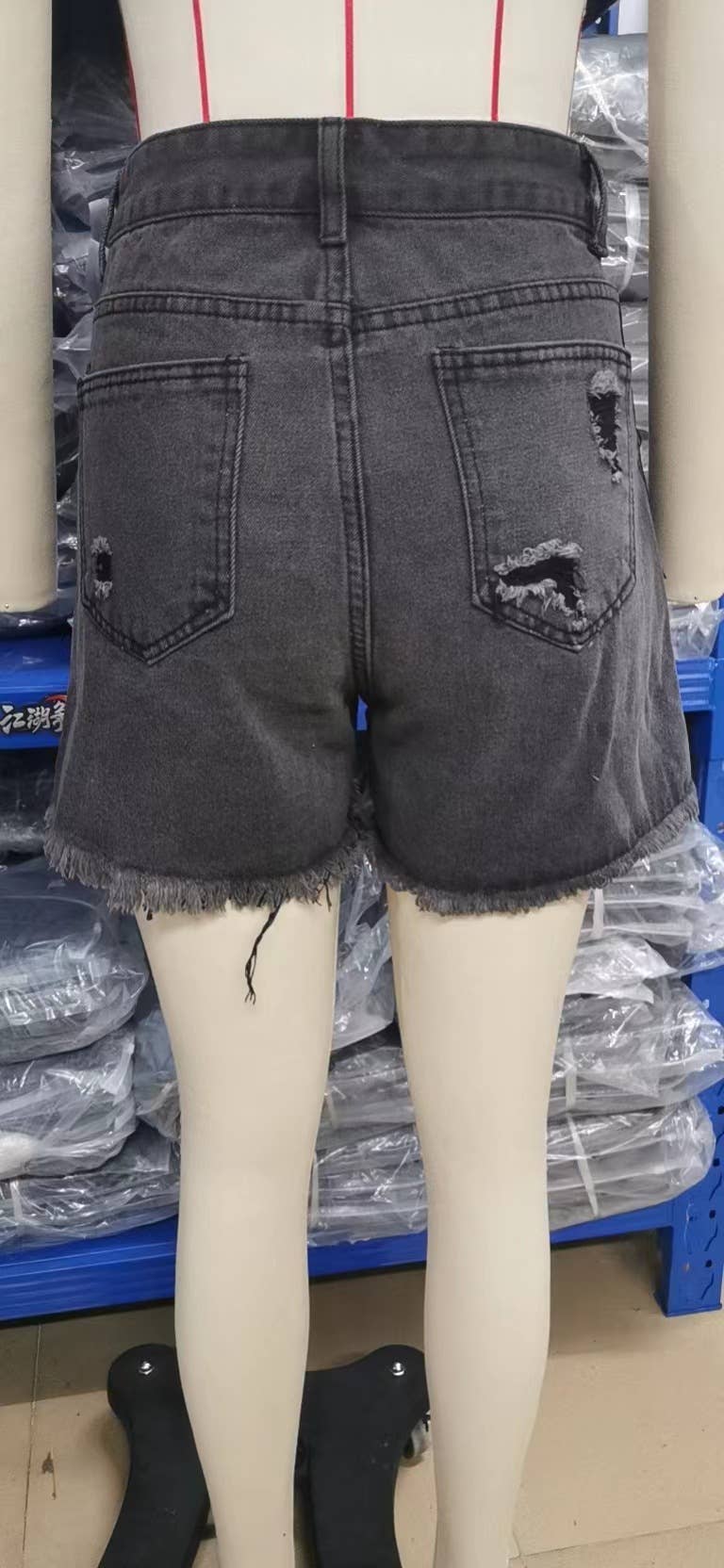 PERSONALIZED TASSEL WASH DENIM SHORTS