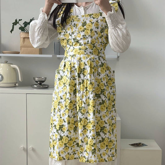 HANDMADE FLORAL ROSES AND RUFFLED APRON