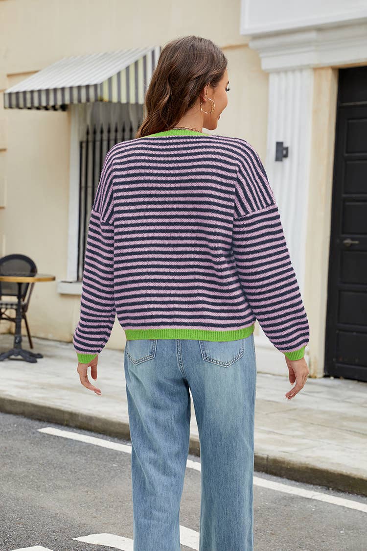 STYLISH CONTRASTING V-NECK KNITWEAR