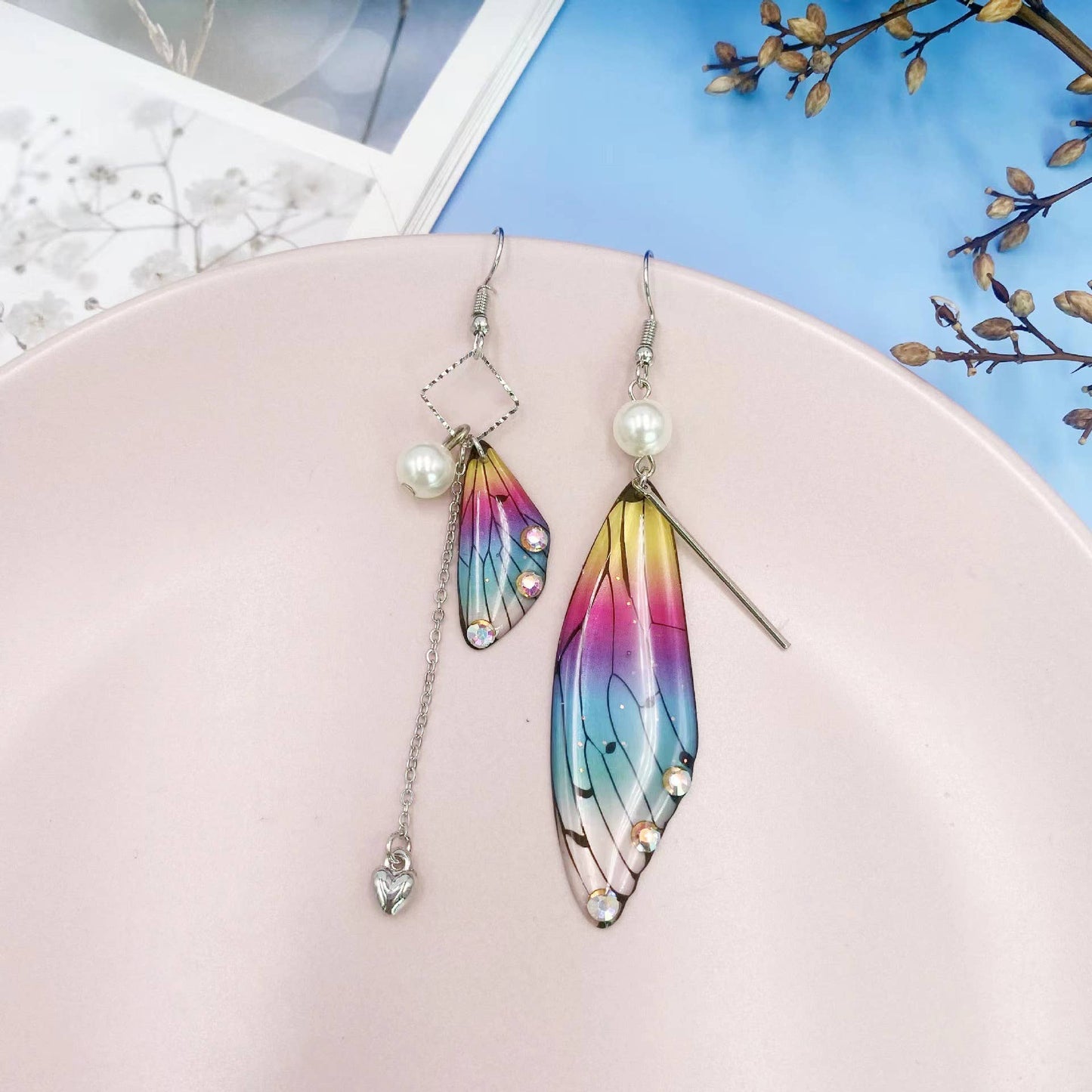 Fashionable imitation cicada wing earrings