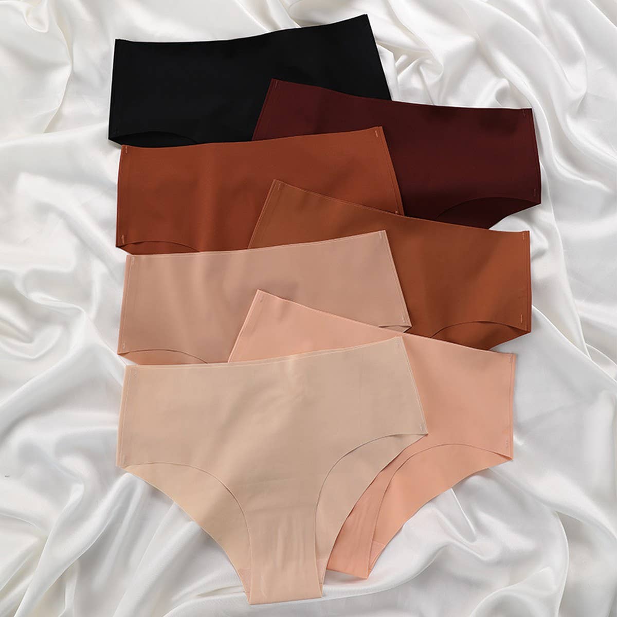 WOMEN SEAMLESS ICE SILK QUICK DRYING UNDERWEAR