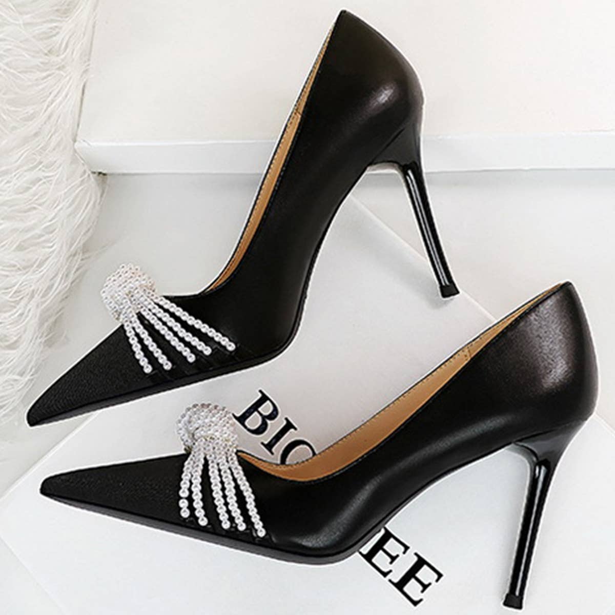 COLOR BLOCK POINTED TOE PEARL BOW HIGH HEELS