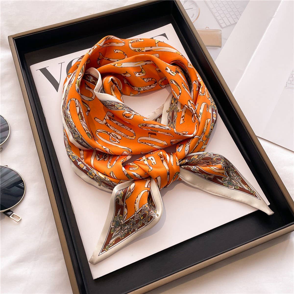 FASHIONABLE AND VERSATILE DOUBLE-LAYER HEAD SCARF_CWASC1513