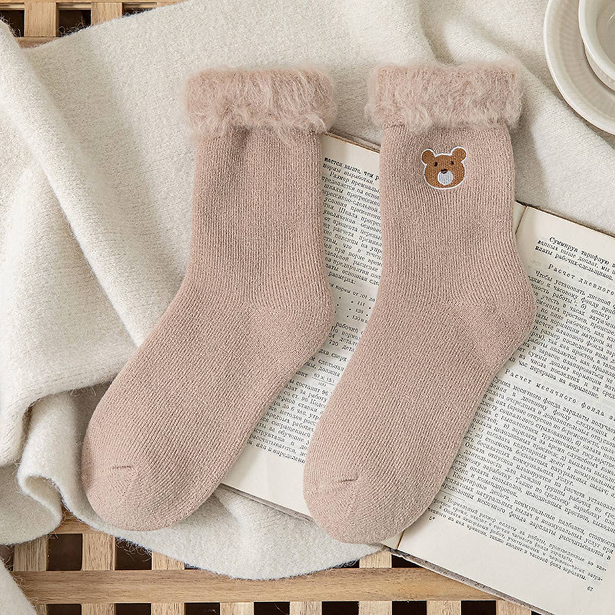 2024 NEW EMBROIDERED WARM THICK SOCKS_CWMS0890