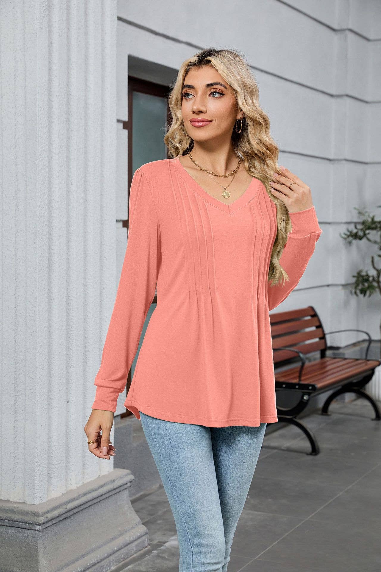Solid-color V-neck striped long-sleeved T-shirt_CWTBLL4179