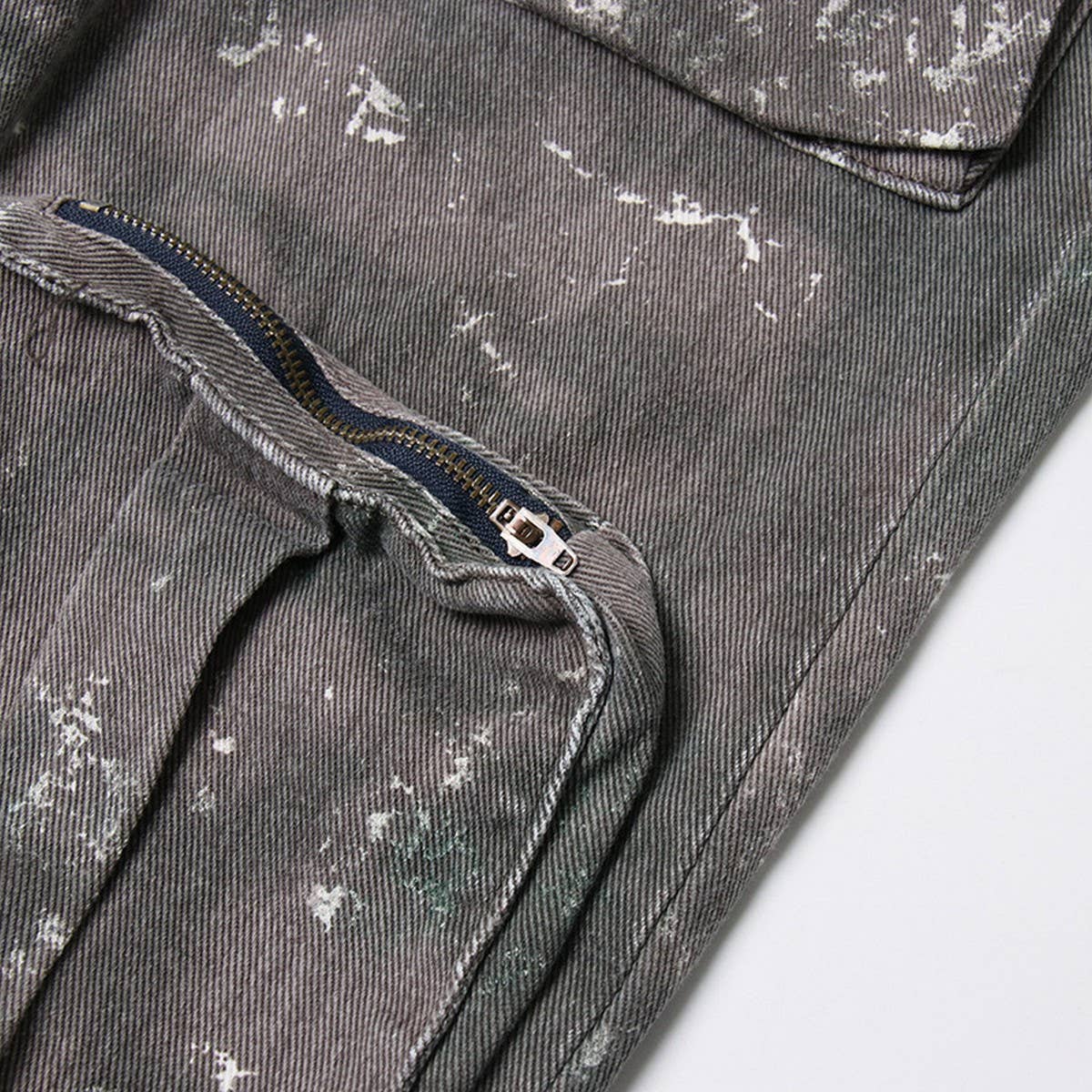 WOMENS CAMO LOOSE FITTING LOW RISE CARGO PANTS