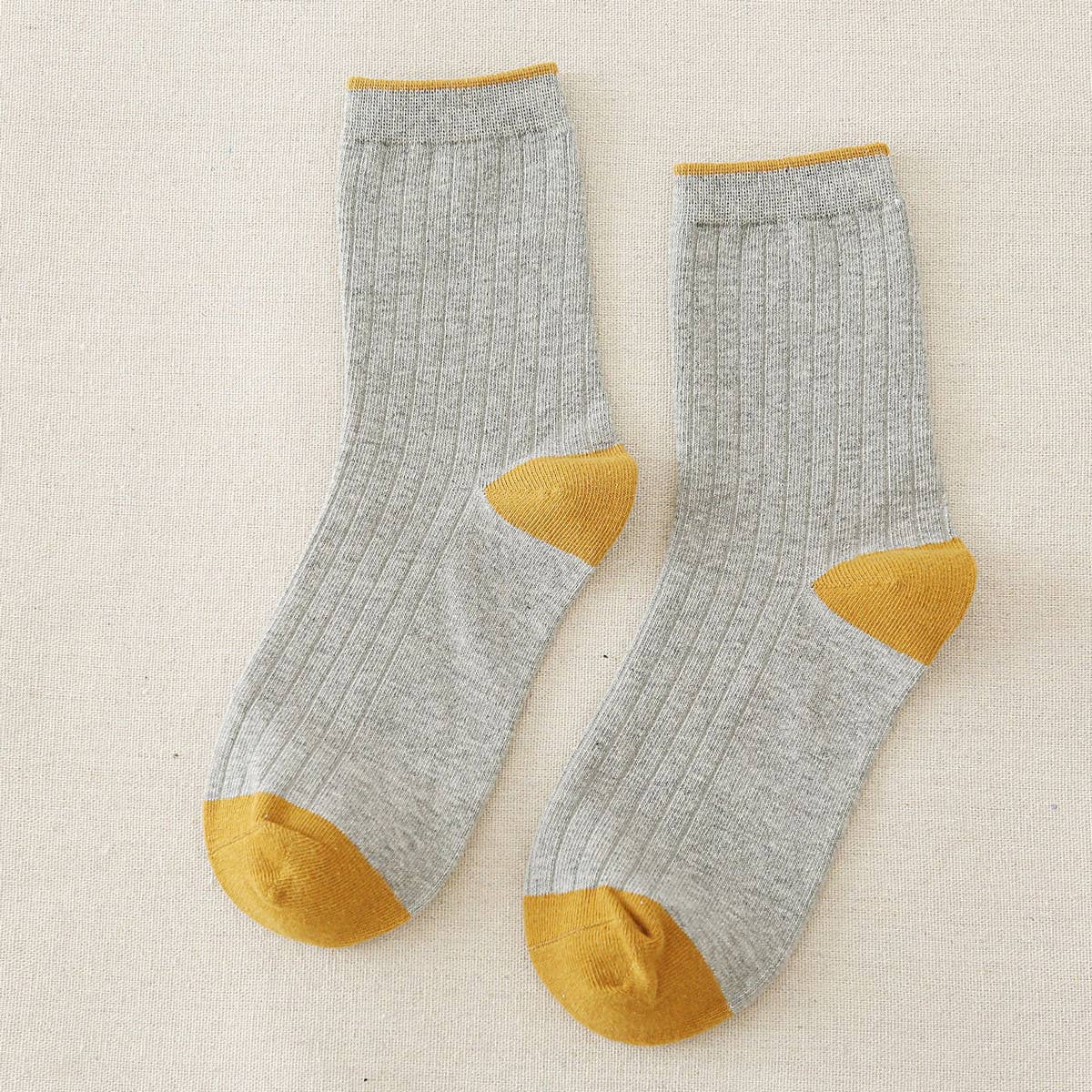 WOMEN SOLID COLOR MATCHING SOCKS