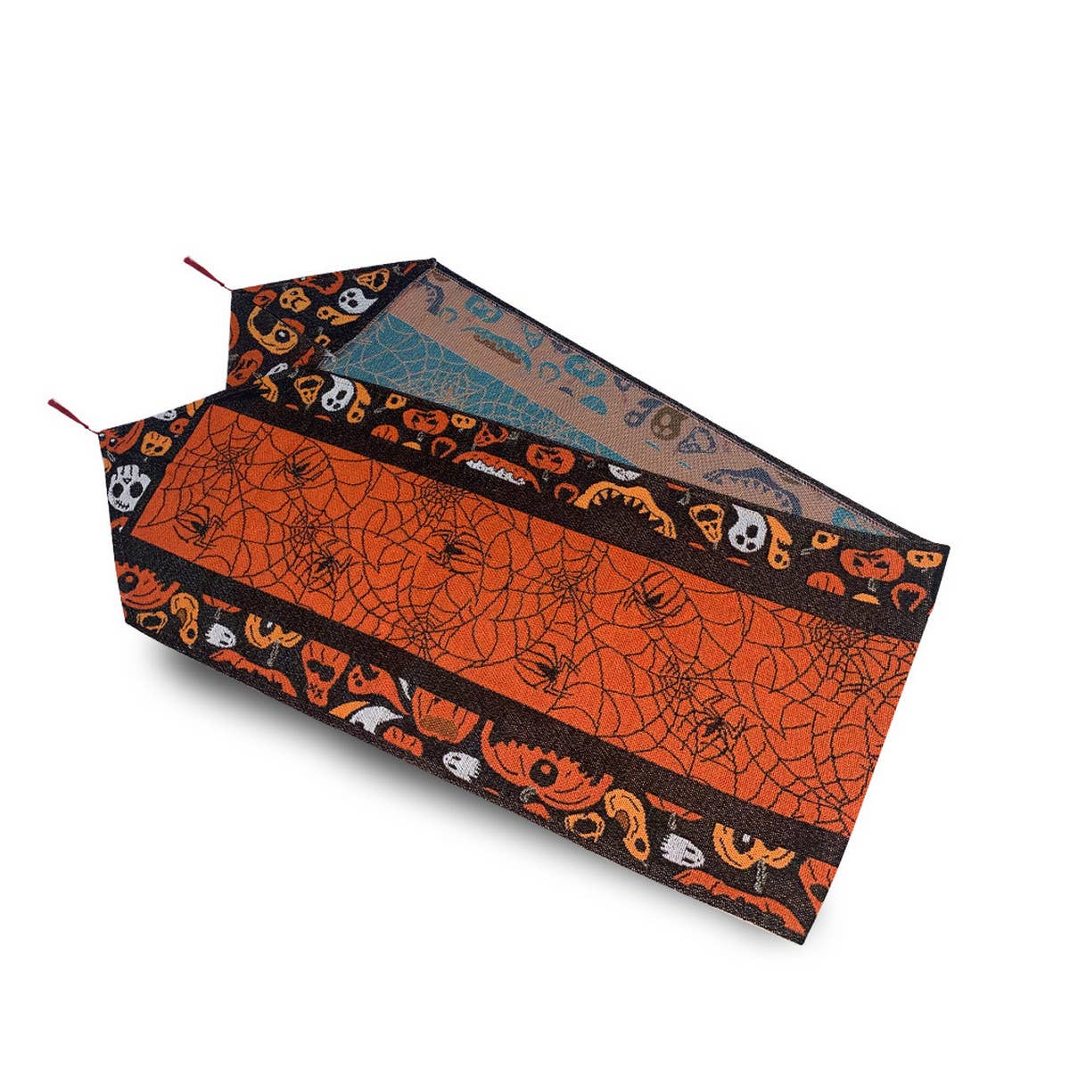 HALLOWEEN DECORATIONS KNITTED TABLE RUNNER