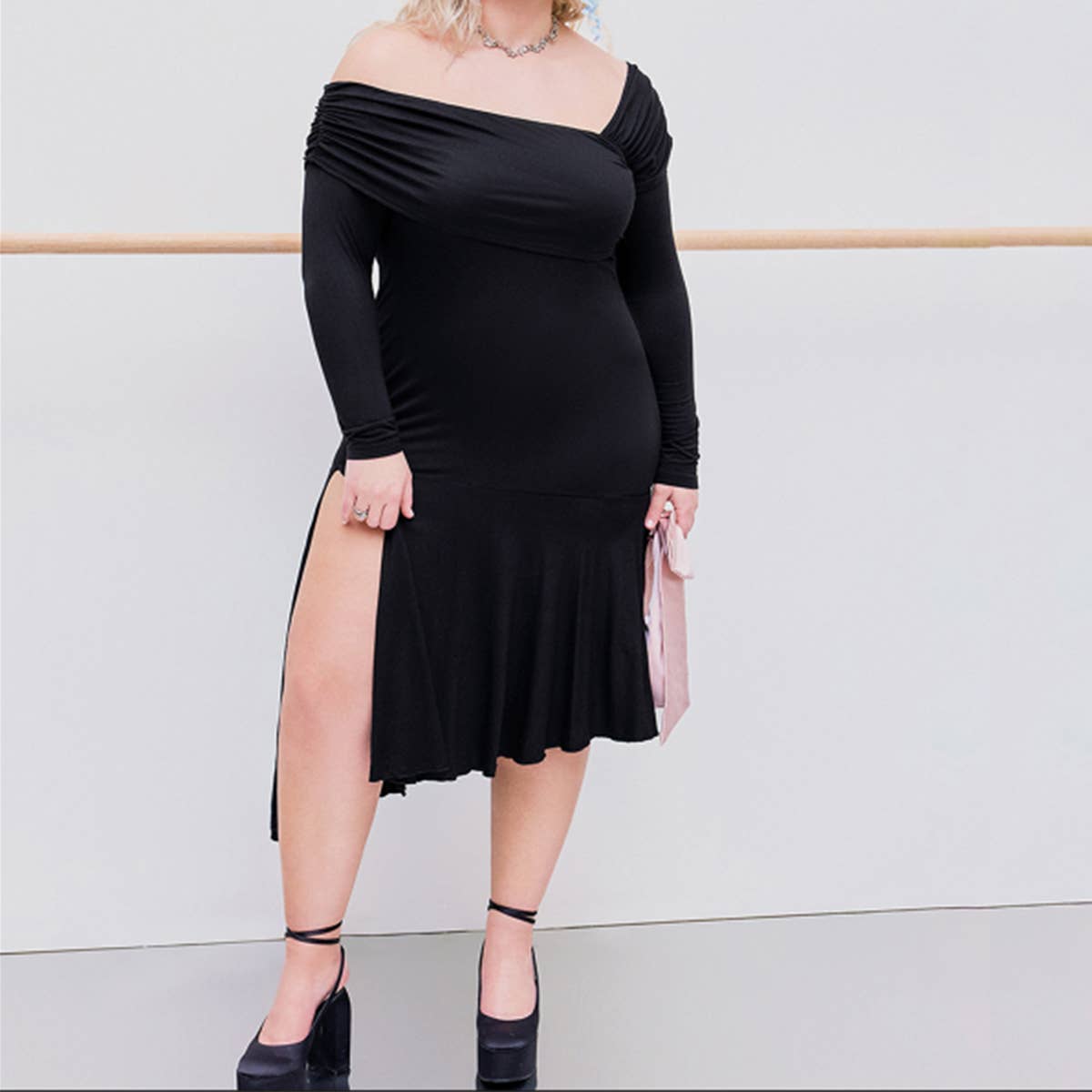 Sophisticated Slant Neck Dress ??Side Slit Midi_CWDHL1045