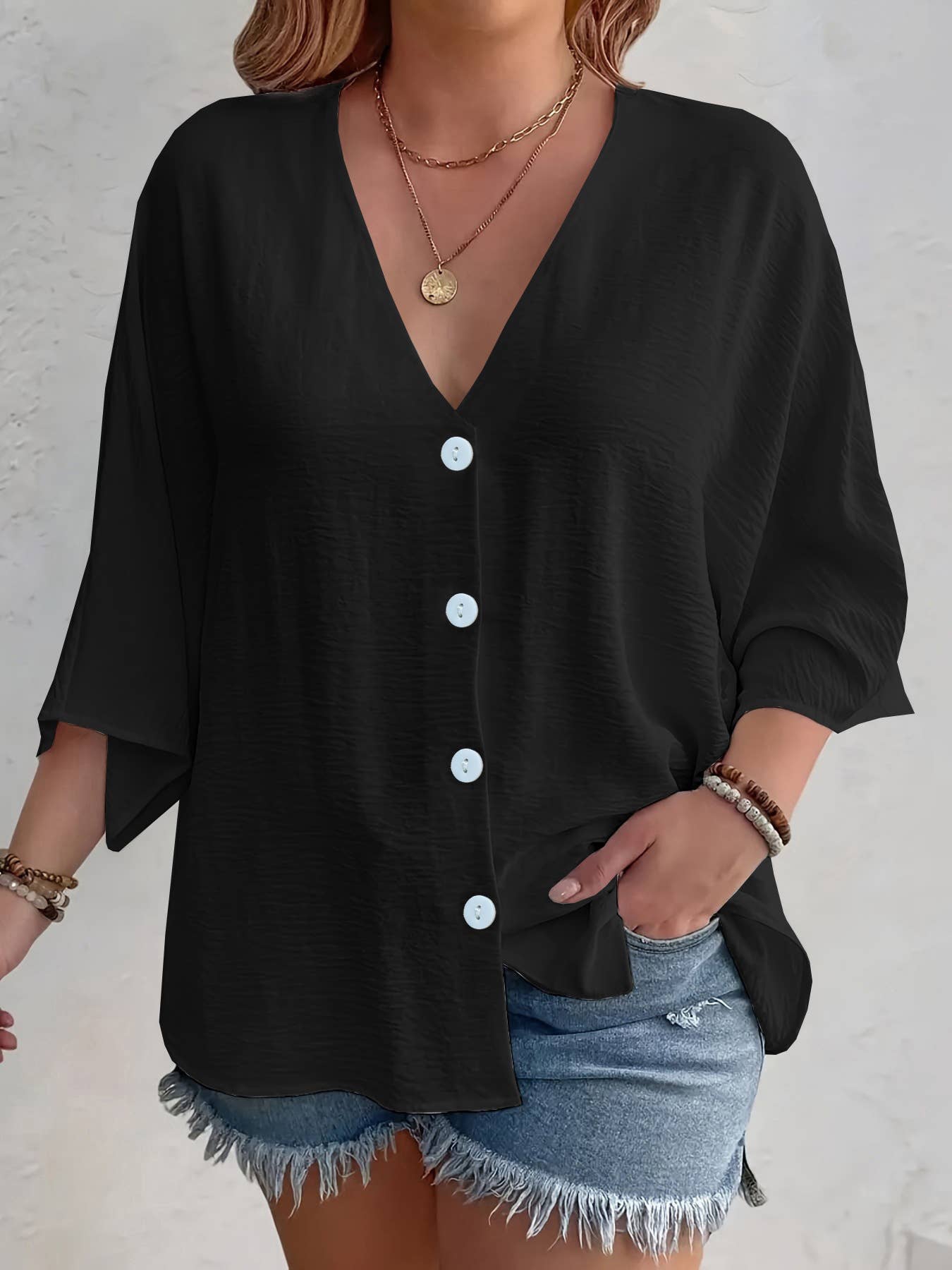 V-neck three-quarter sleeve cardigan