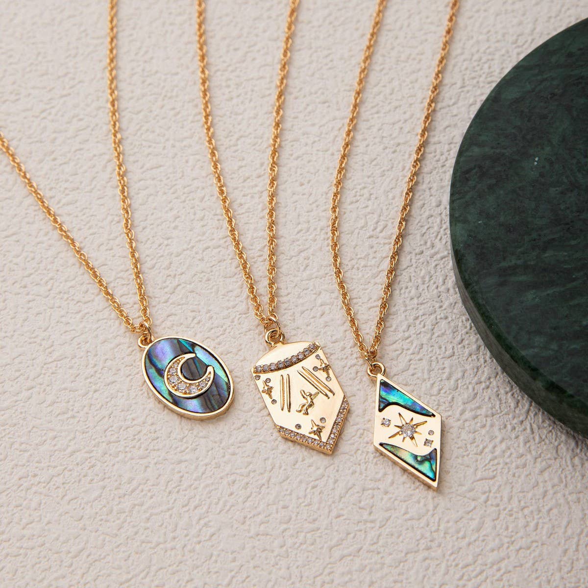 Star & Moon Pendant ??Long Statement Necklace_CWMM6970