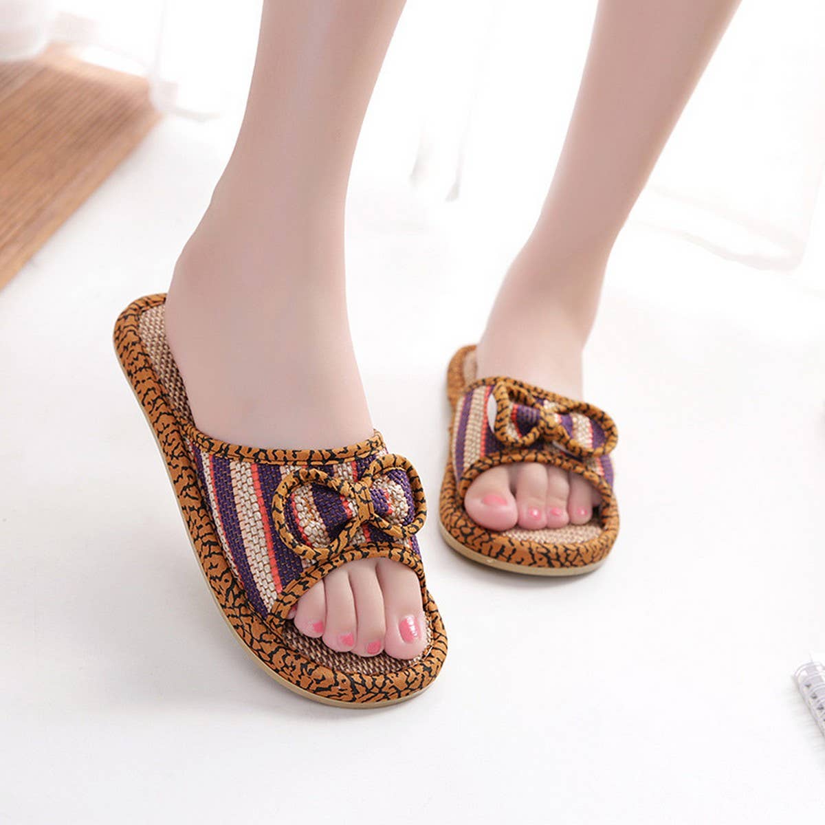 Silent Indoor Slippers with Soft Double Fabric