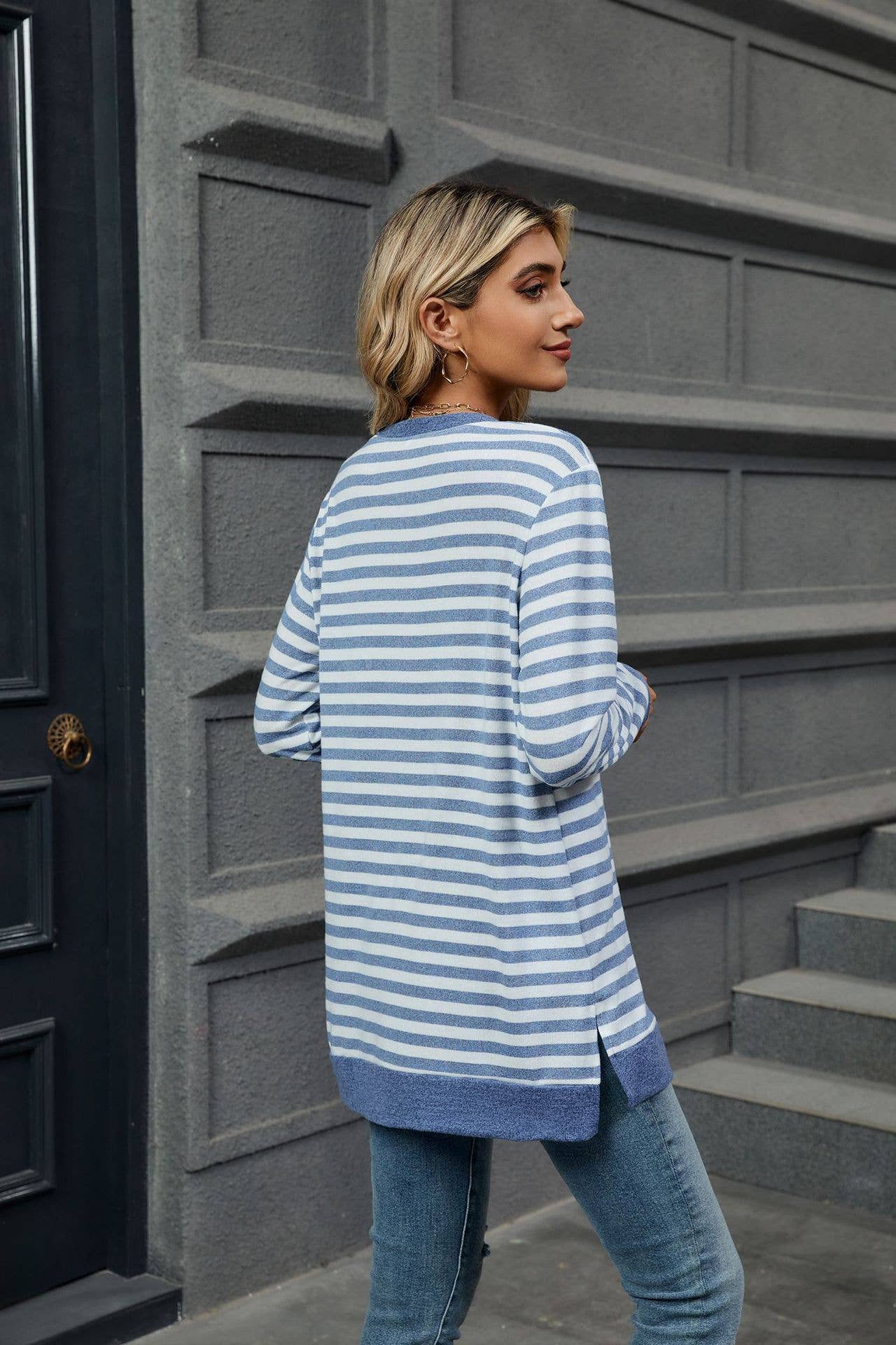 Round-neck striped color-blocked slit T-shirt