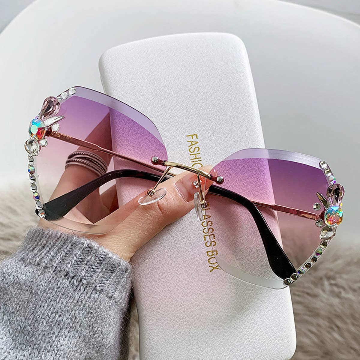 WOMEN FASHION RHINESTONE SUNGLASSES