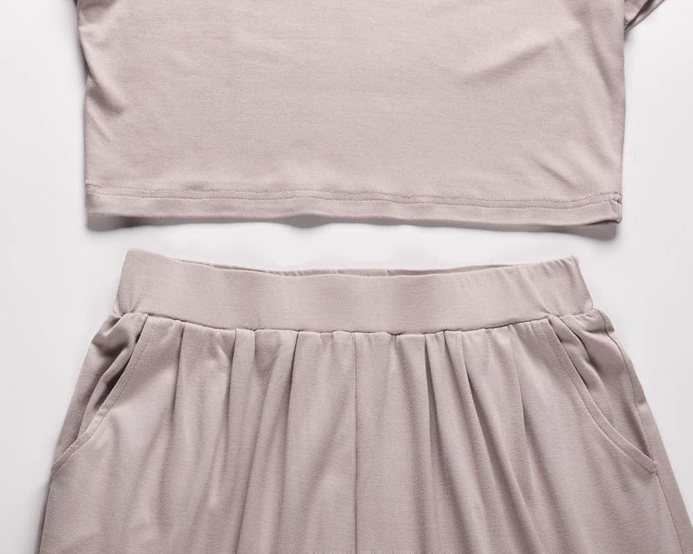 Two-piece short-sleeved T-shirt long pants set