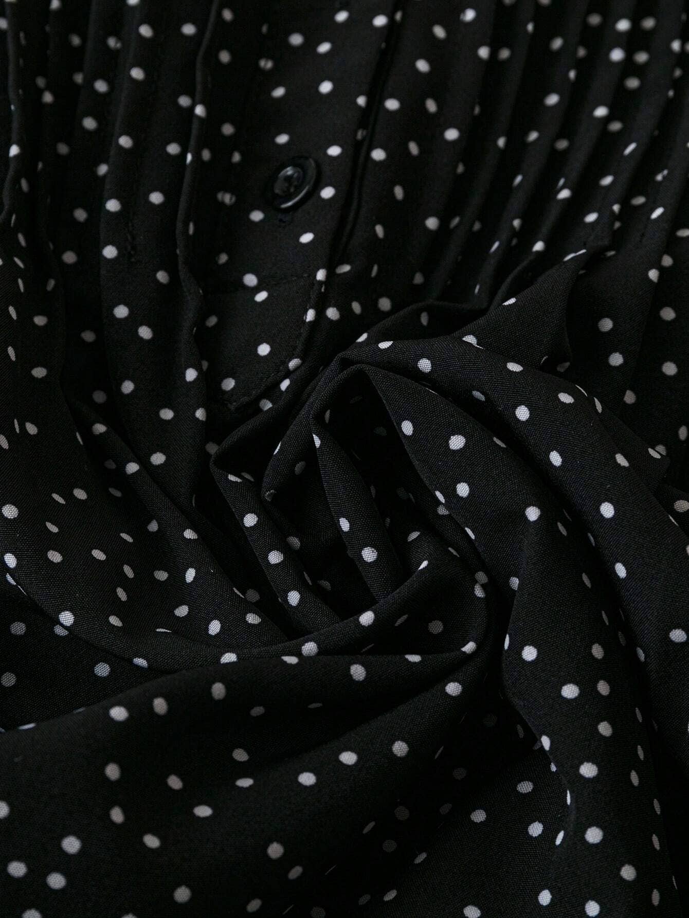 V-neck with broken points loose button pleat top