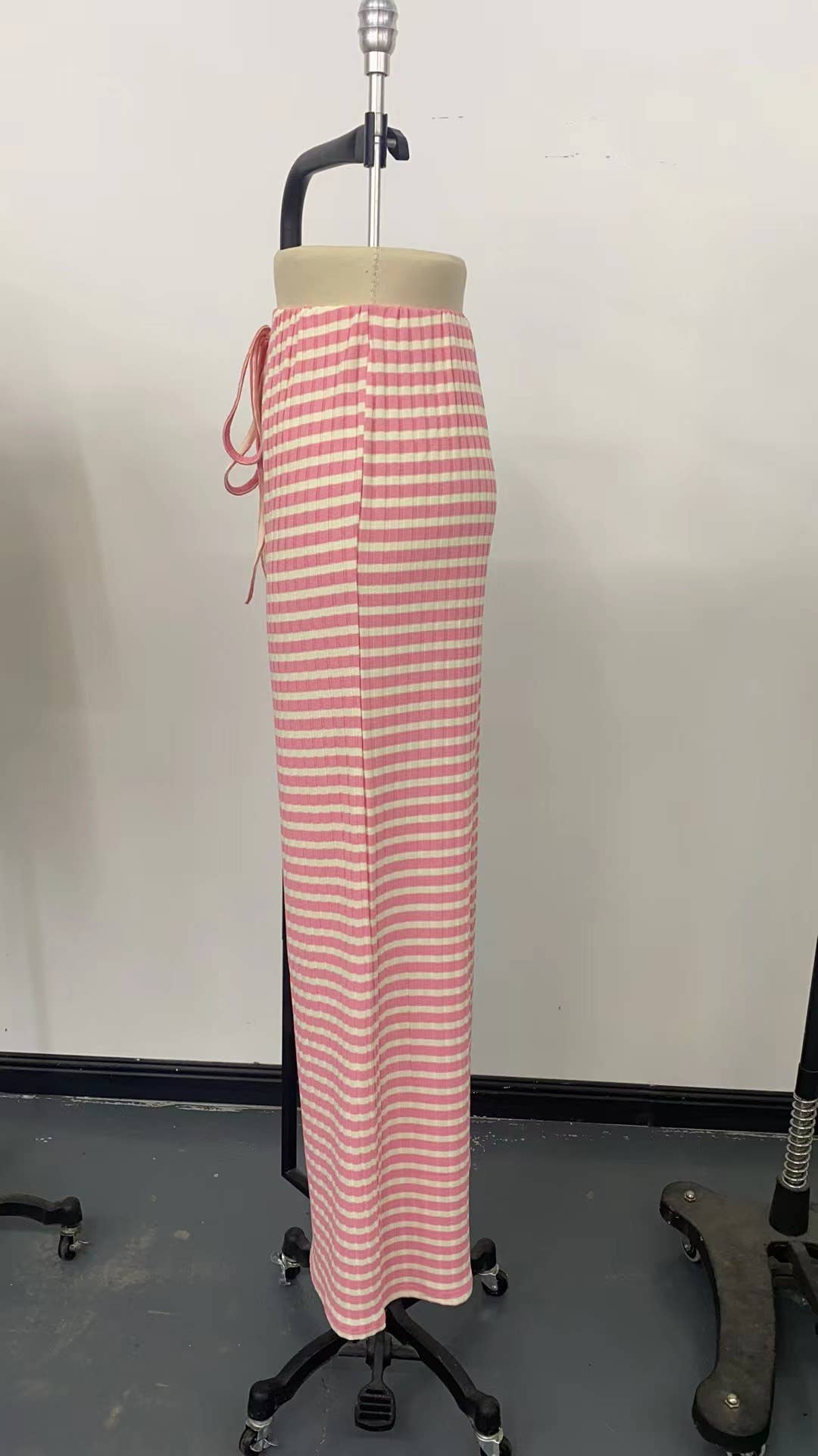 STRIPED RUBBER STRING COTTON STRAIGHT LEG PANTS