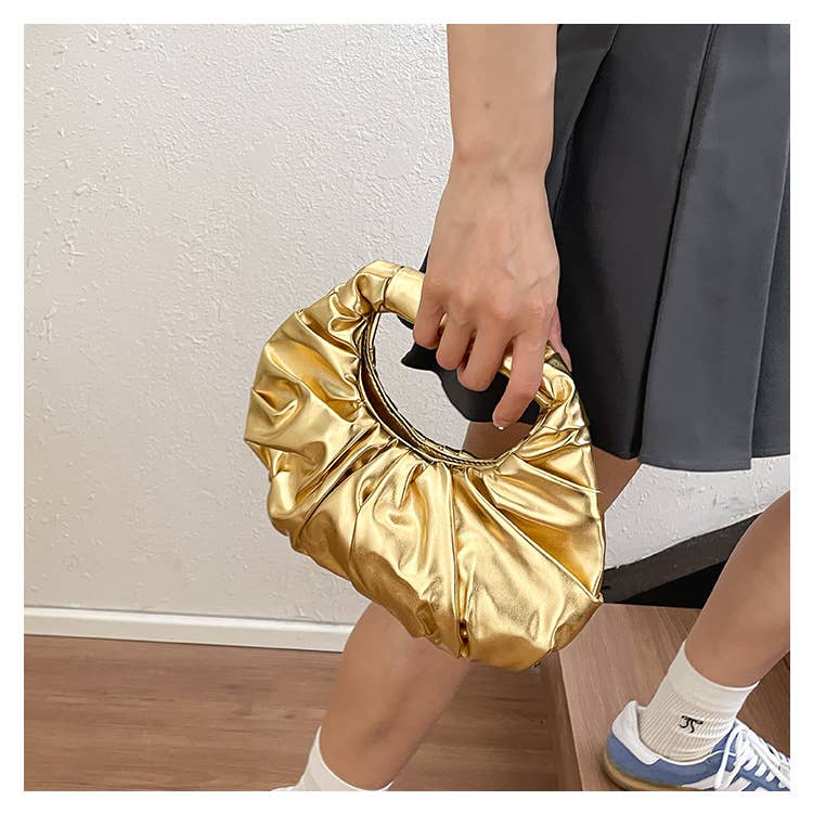 Fashionable individual versatile pleated handbag