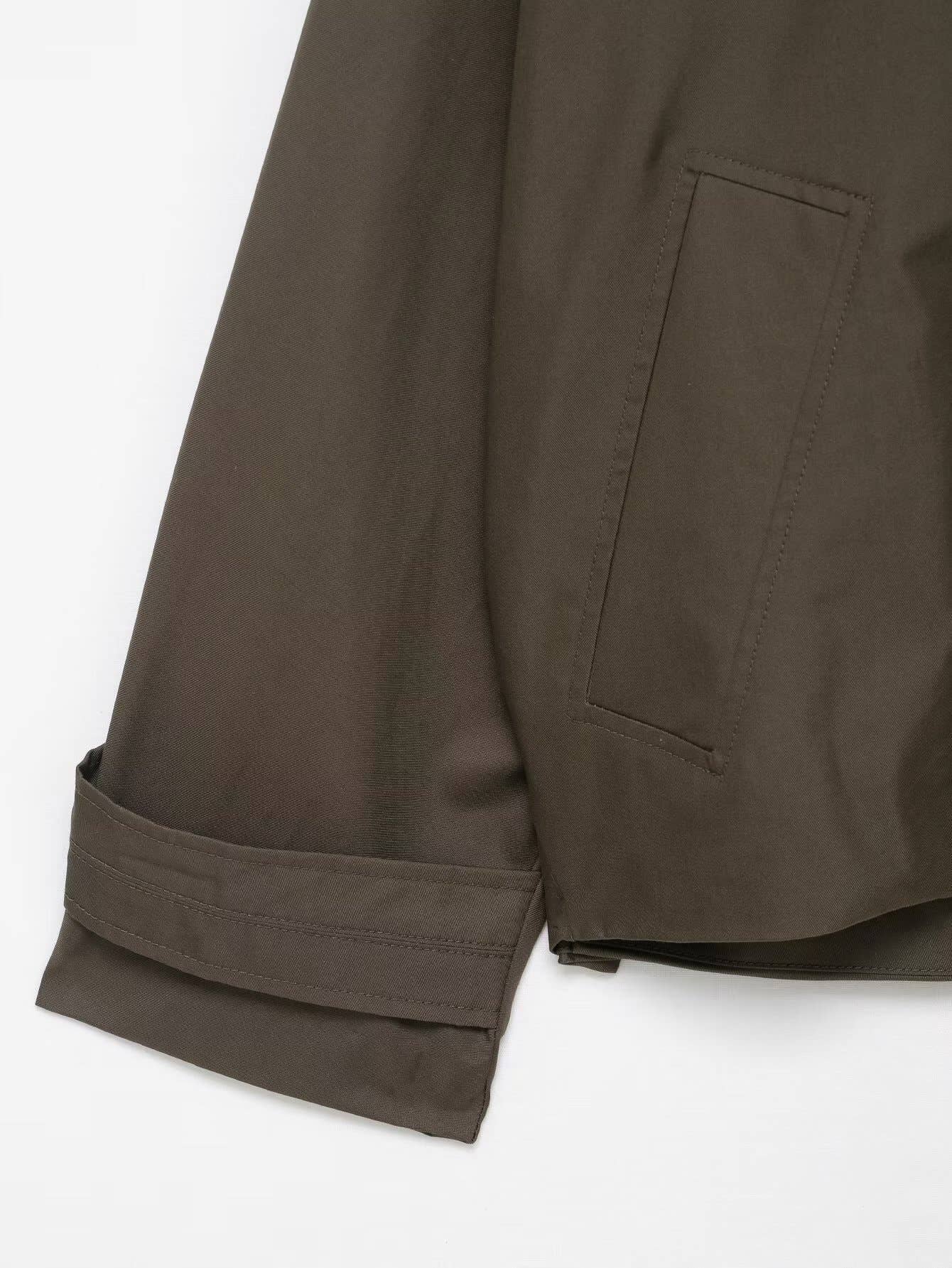 Fashionable waterproof windbreaker jacket