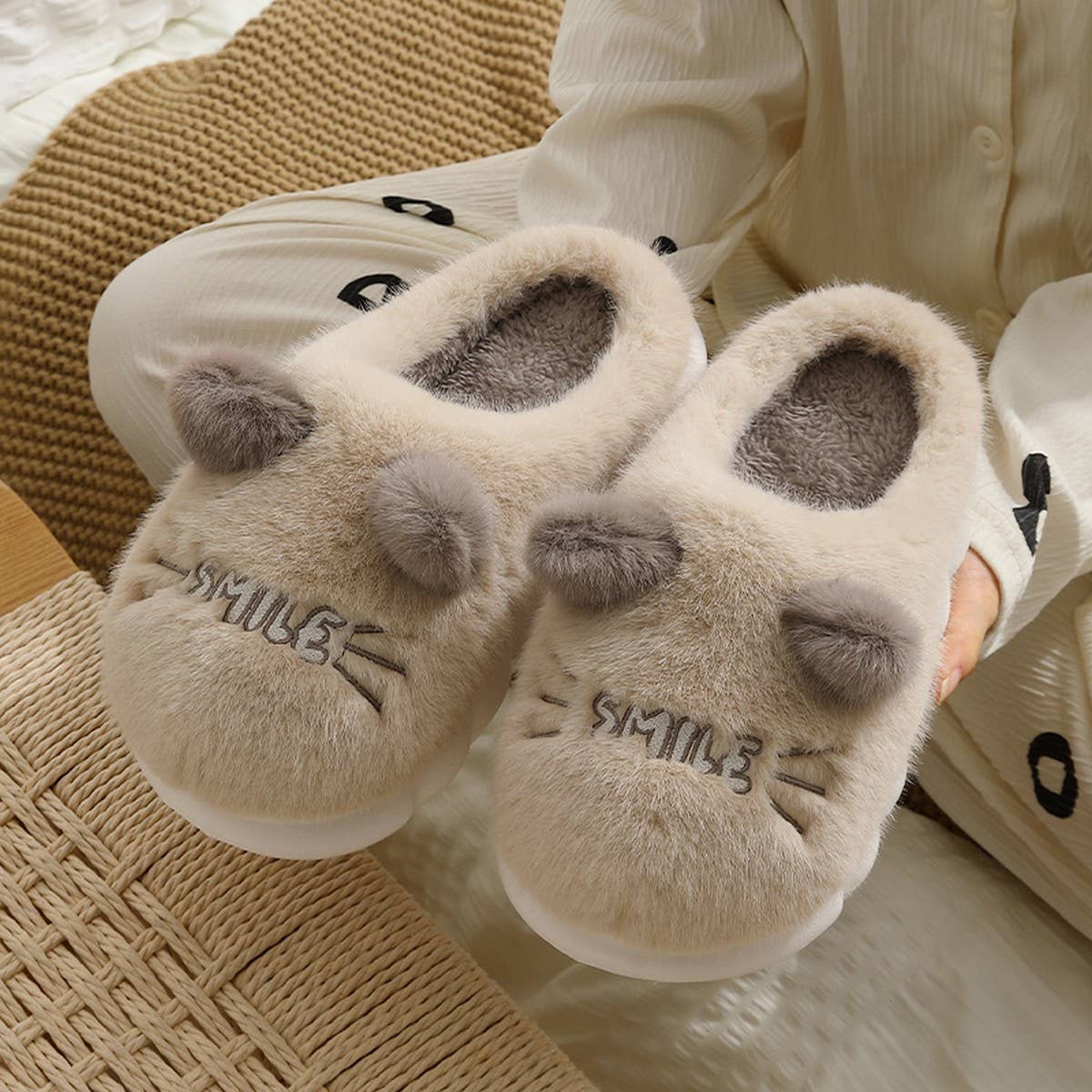 CUTE CAT ANIMAL WARM HOUSE SLIPPERS FUZZY SLIPPER