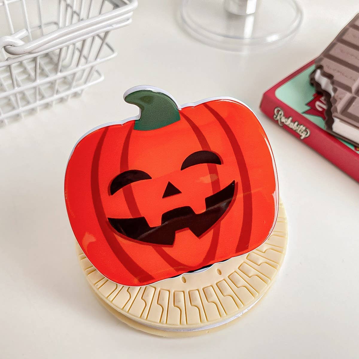 HALLOWEEN FUNNY PUMPKIN SHARK CLIP_CWAHA1441