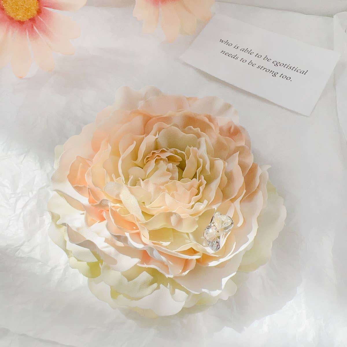 Simulated flower plastic rose hairpin