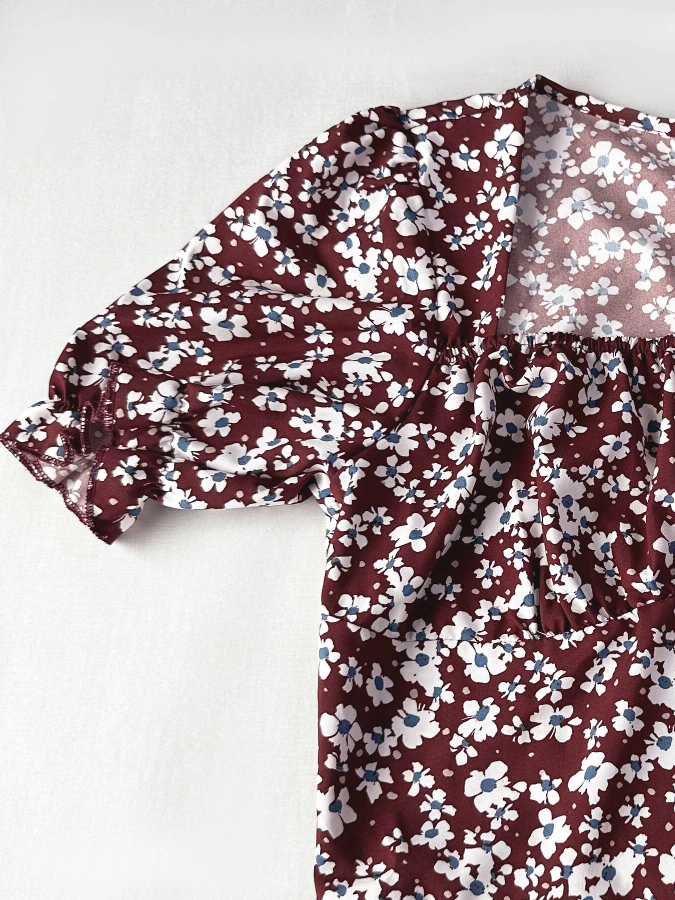 Square-neck pullover high-waisted elegant dress