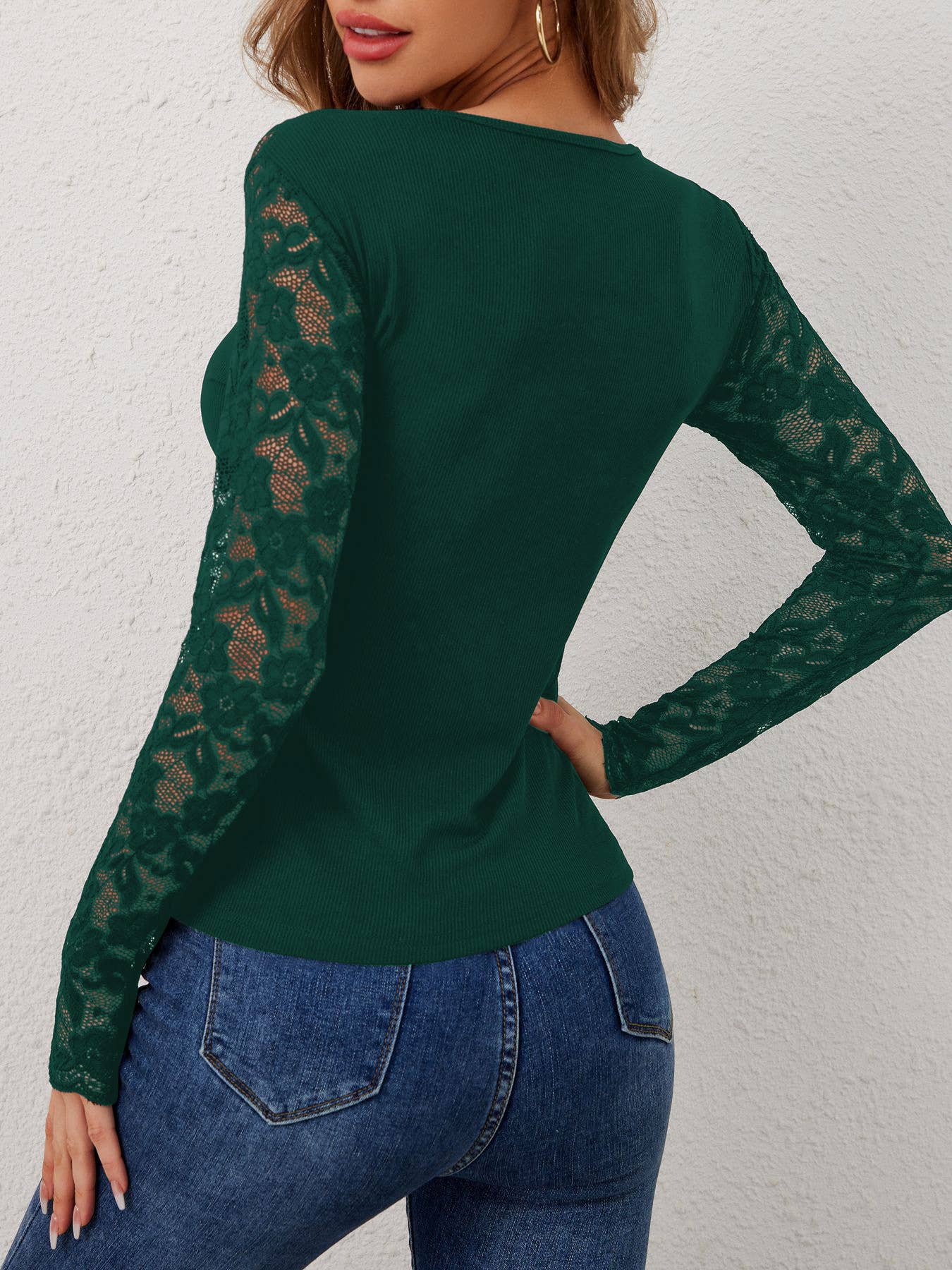 V-neck lace long-sleeved solid color slim T-shirt