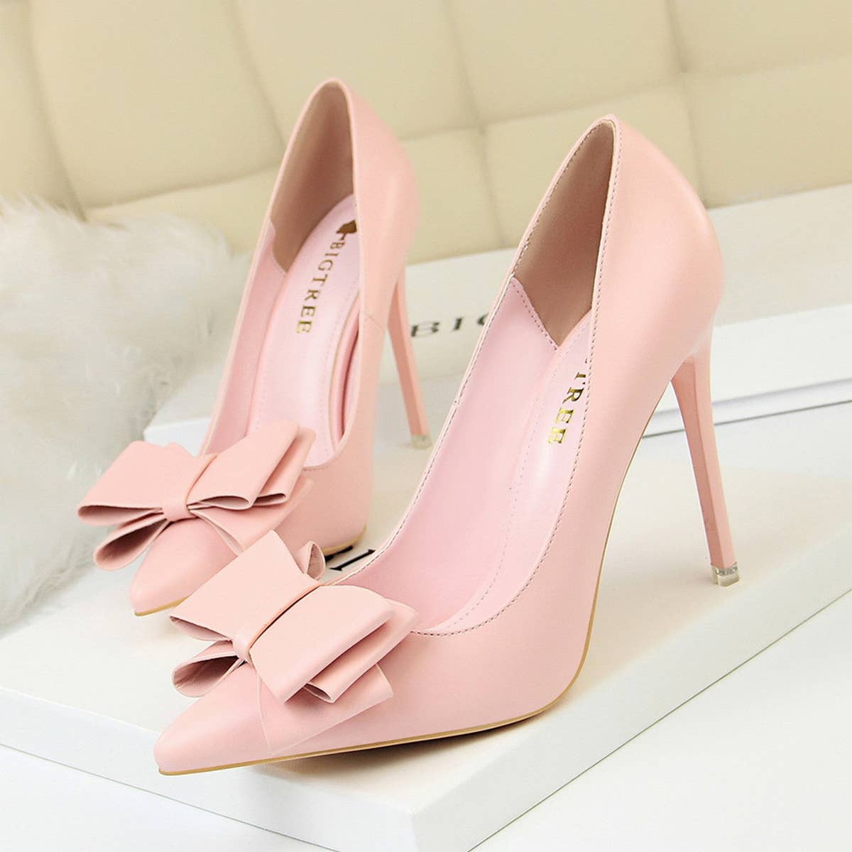 SLIM SHALLOW-MOUTH POINTED BOW HIGH HEELS_CWSHH0045