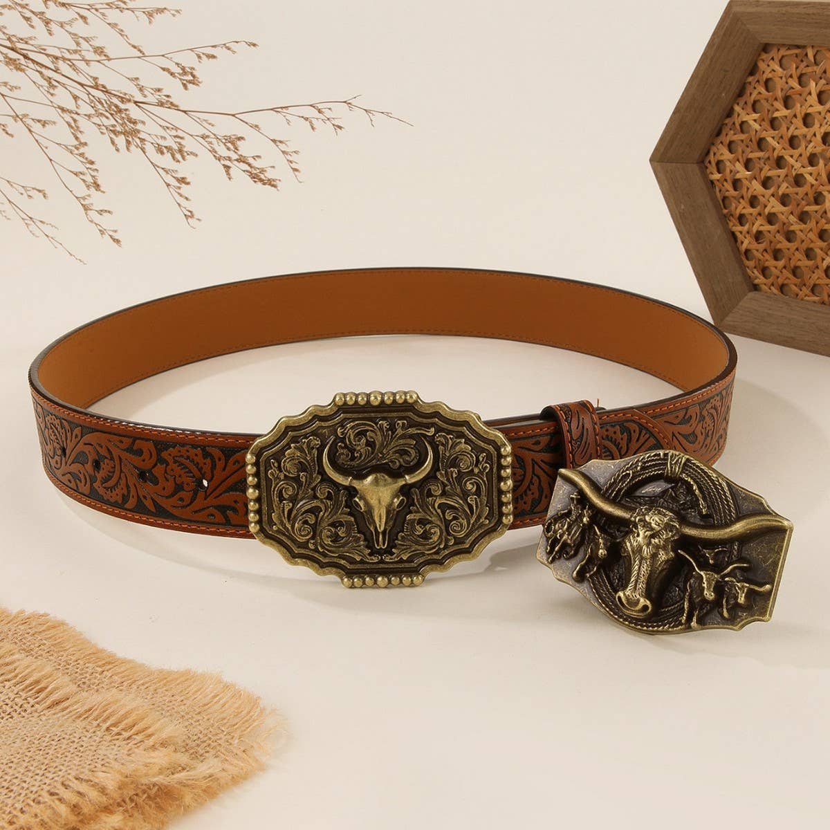 BULL HEAD ALLOY BUCKLE PU BULL HEAD EMBOSSED BELT_CWMM3944