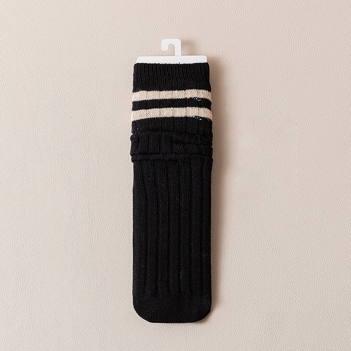 AUTUMN AND WINTER TWO-BAR STACKED SOCKS_CWMS0998